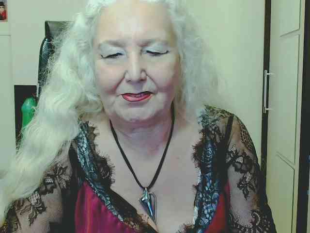 Model: GrannyWants