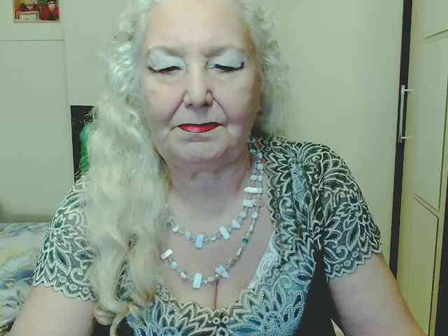 Model: GrannyWants