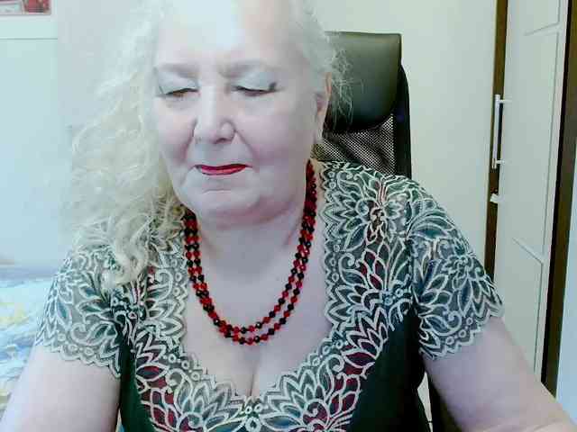 Model: GrannyWants