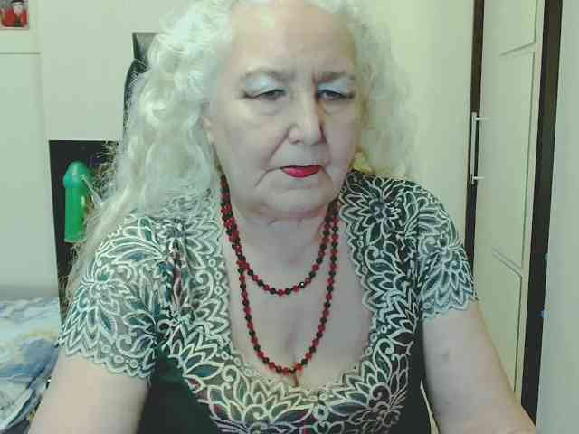 Model: GrannyWants