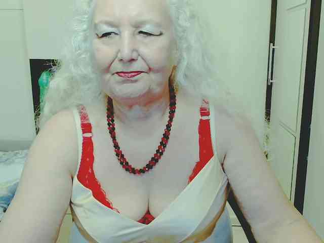 Model: GrannyWants