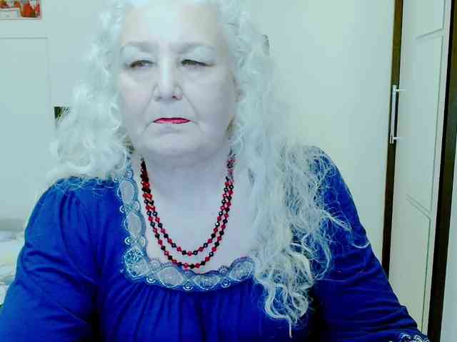 Model: GrannyWants