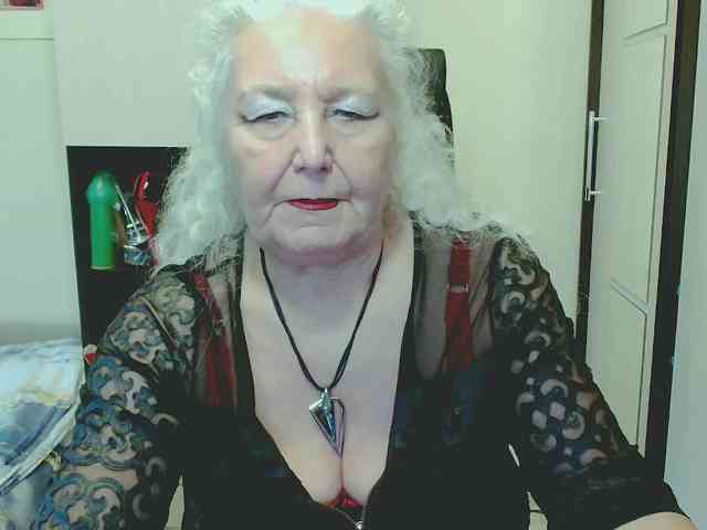 Model: GrannyWants