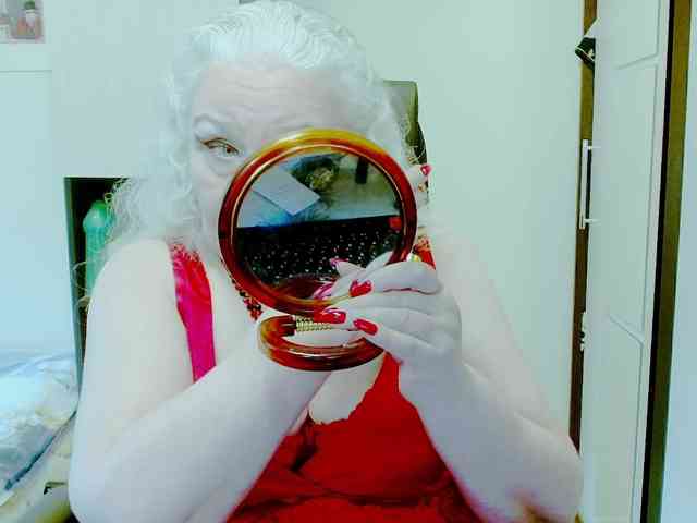 Model: GrannyWants