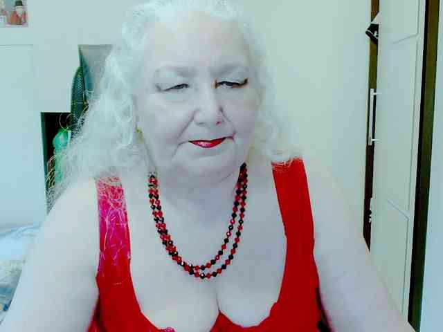 Model: GrannyWants