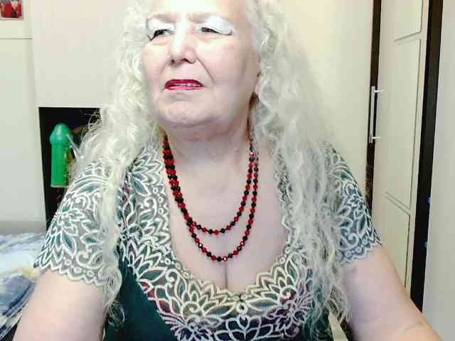 Model: GrannyWants