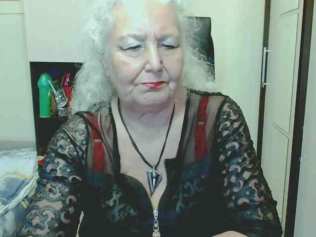 Model: GrannyWants