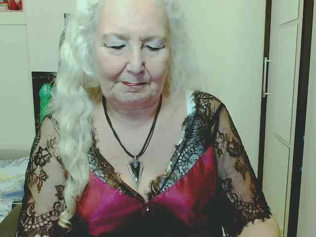Model: GrannyWants