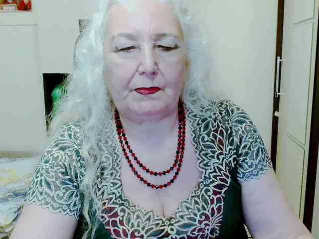 Model: GrannyWants