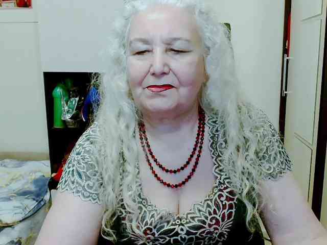Model: GrannyWants