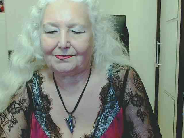Model: GrannyWants