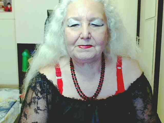 Model: GrannyWants