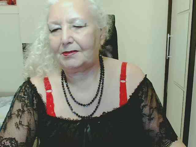 Model: GrannyWants