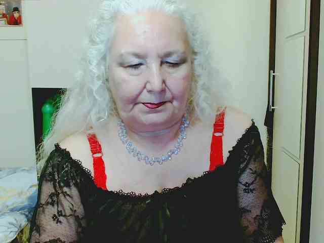 Model: GrannyWants