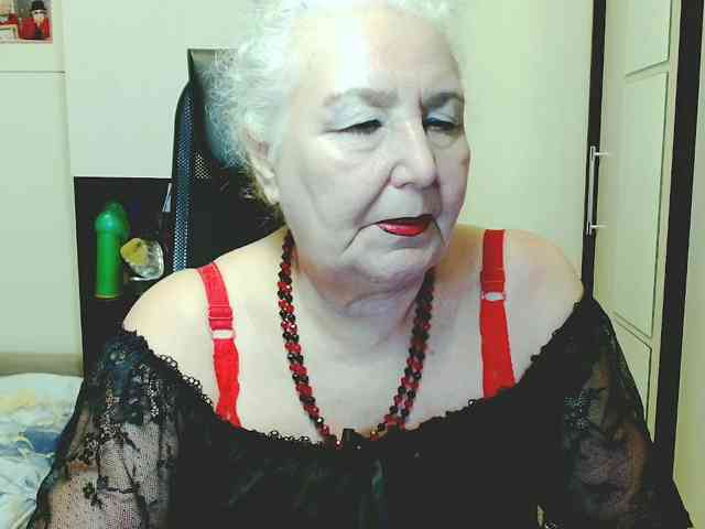 Model: GrannyWants