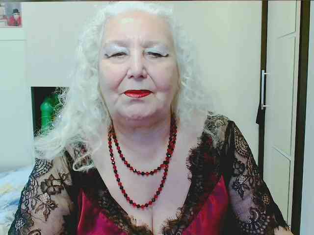 Model: GrannyWants
