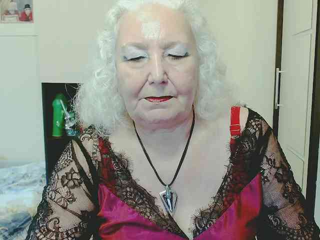 Model: GrannyWants