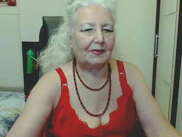 Model: GrannyWants