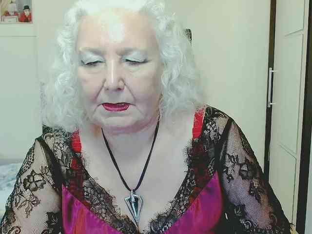 Model: GrannyWants