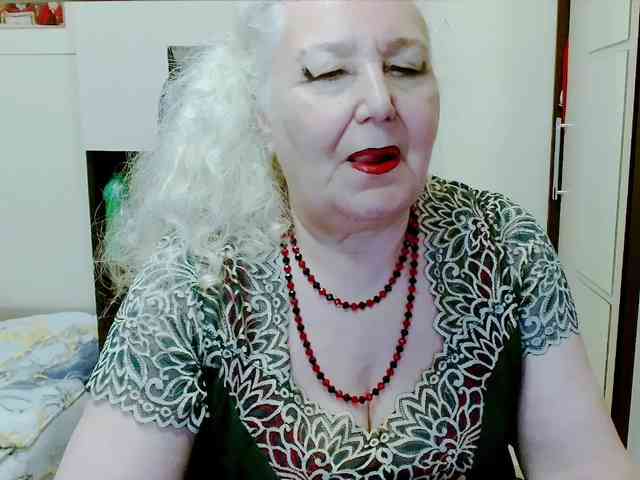 Model: GrannyWants