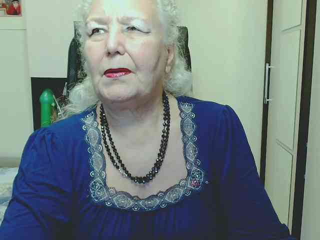 Model: GrannyWants