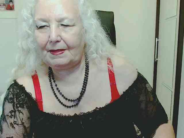 Model: GrannyWants