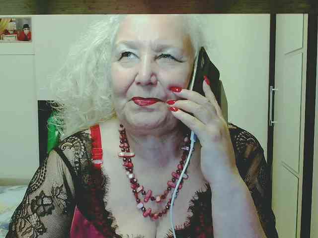 Model: GrannyWants