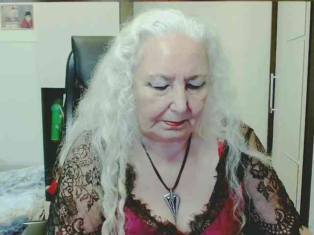 Model: GrannyWants