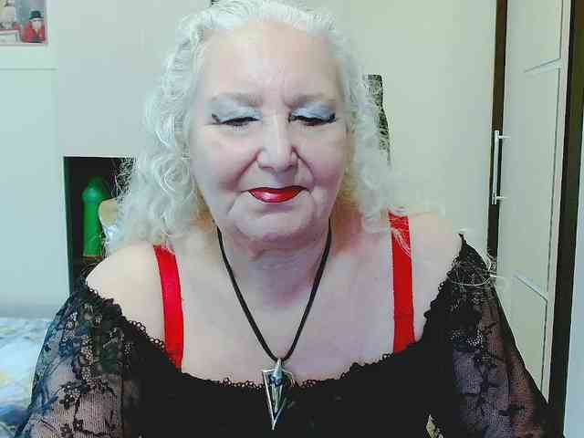 Model: GrannyWants