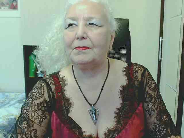 Model: GrannyWants