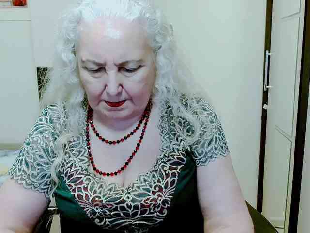 Model: GrannyWants