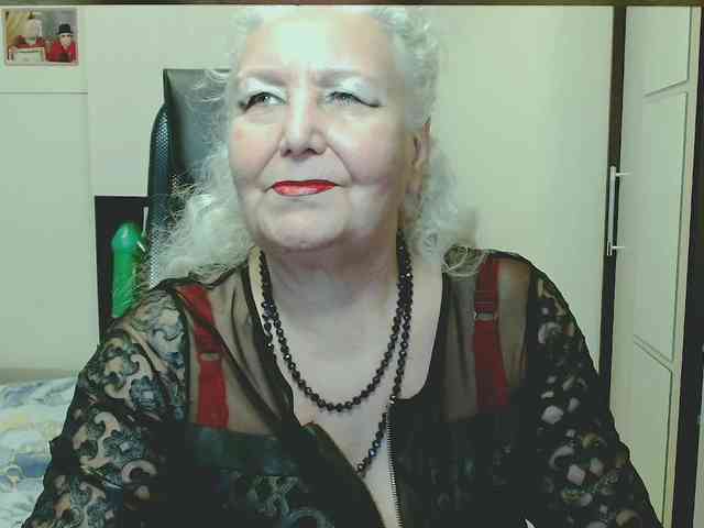 Model: GrannyWants