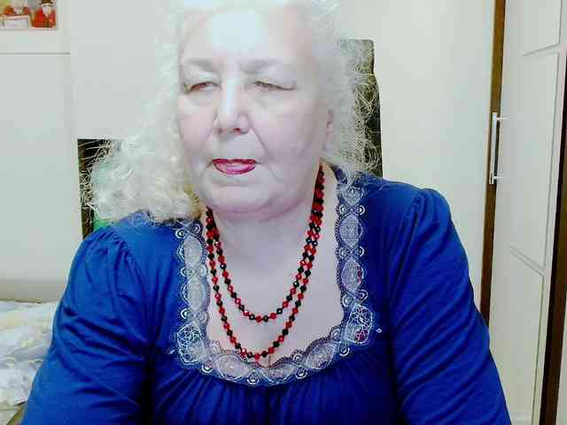 Model: GrannyWants