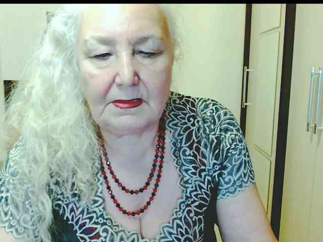 Model: GrannyWants