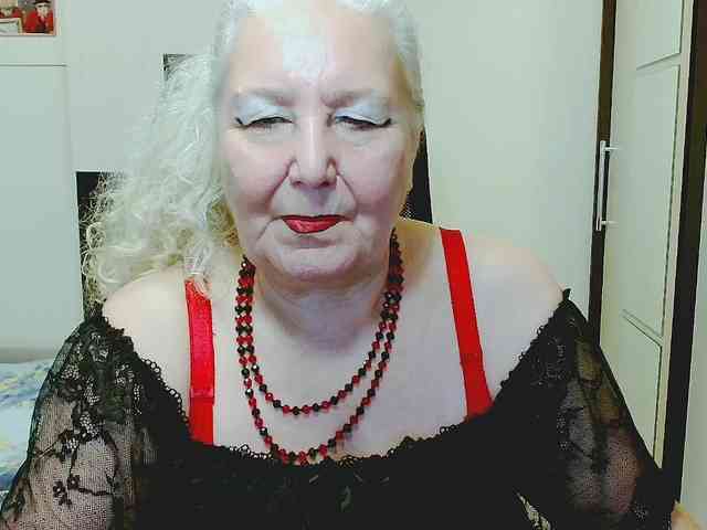 Model: GrannyWants