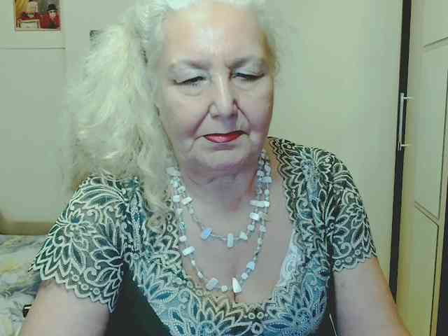 Model: GrannyWants