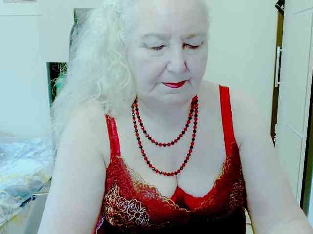 Model: GrannyWants