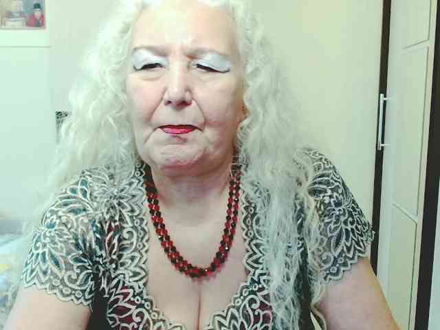 Model: GrannyWants