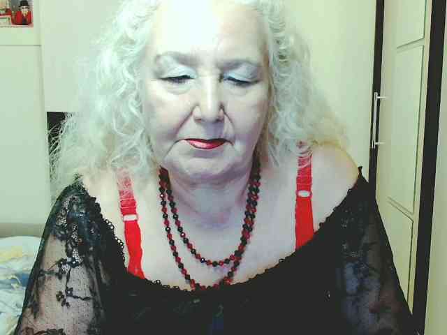 Model: GrannyWants