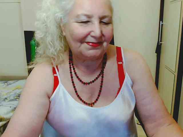 GrannyWants webcam