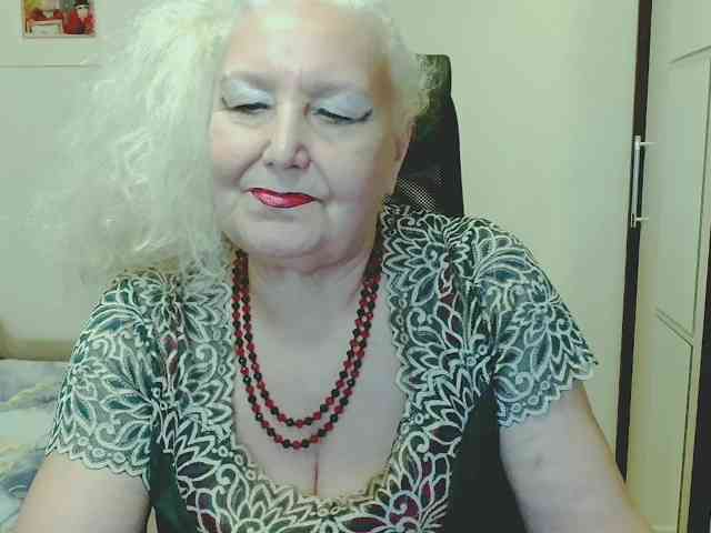 Model: GrannyWants