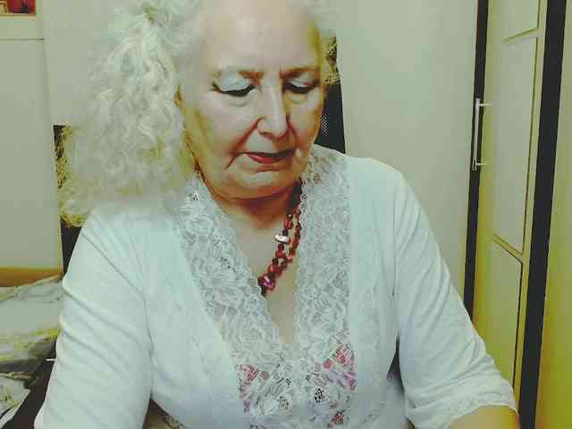 Model: GrannyWants