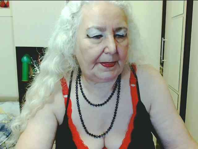 Model: GrannyWants