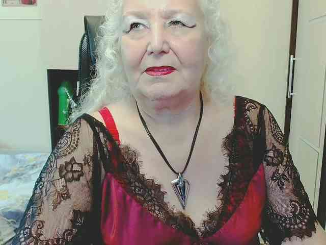 Model: GrannyWants