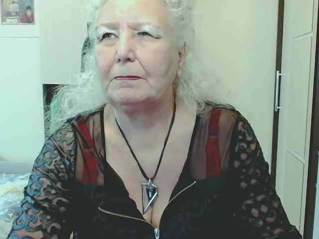 Model: GrannyWants