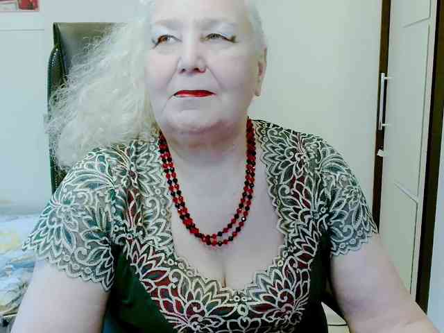 Model: GrannyWants