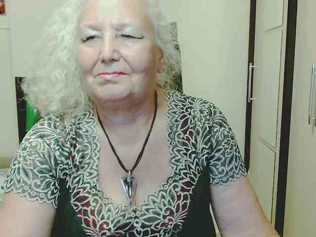 Model: GrannyWants