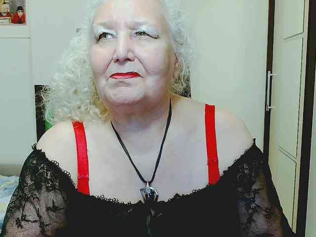 Model: GrannyWants