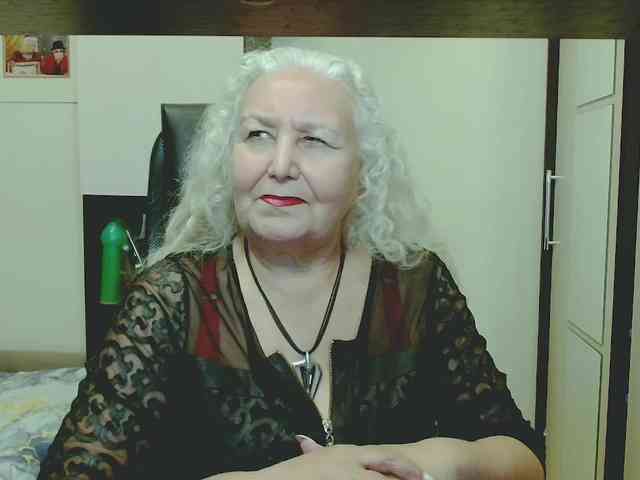 Model: GrannyWants