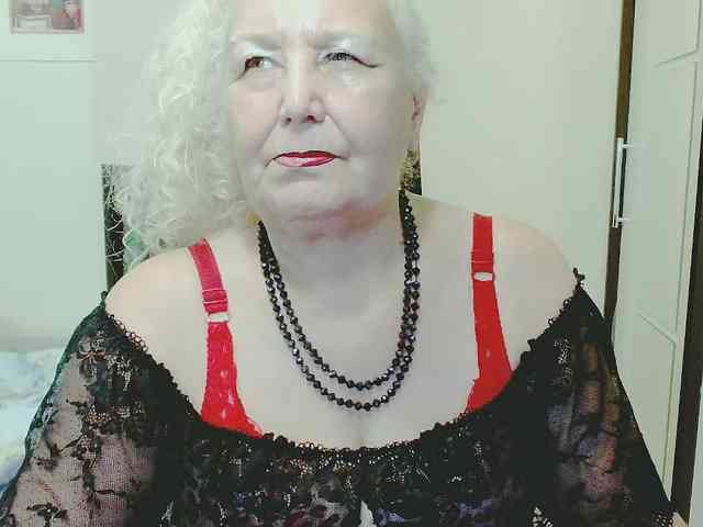 Model: GrannyWants